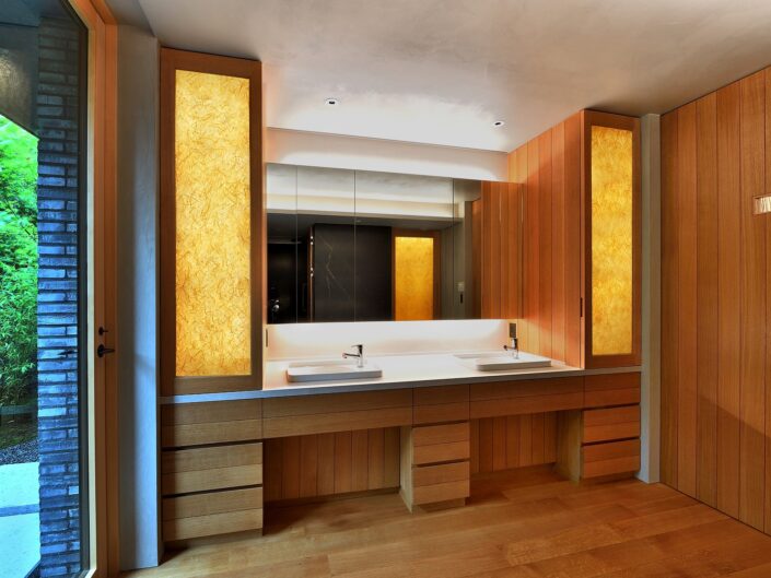 Laminated Glass Washi Cabinet Door for a Private Weekend Residence